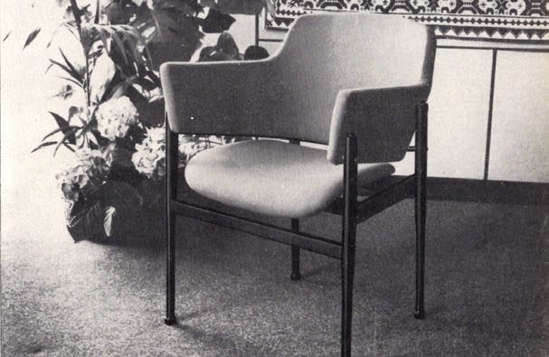 Moderne fauteuil van Felice Rossi uit de jaren zestig, zwart-wit archieffoto